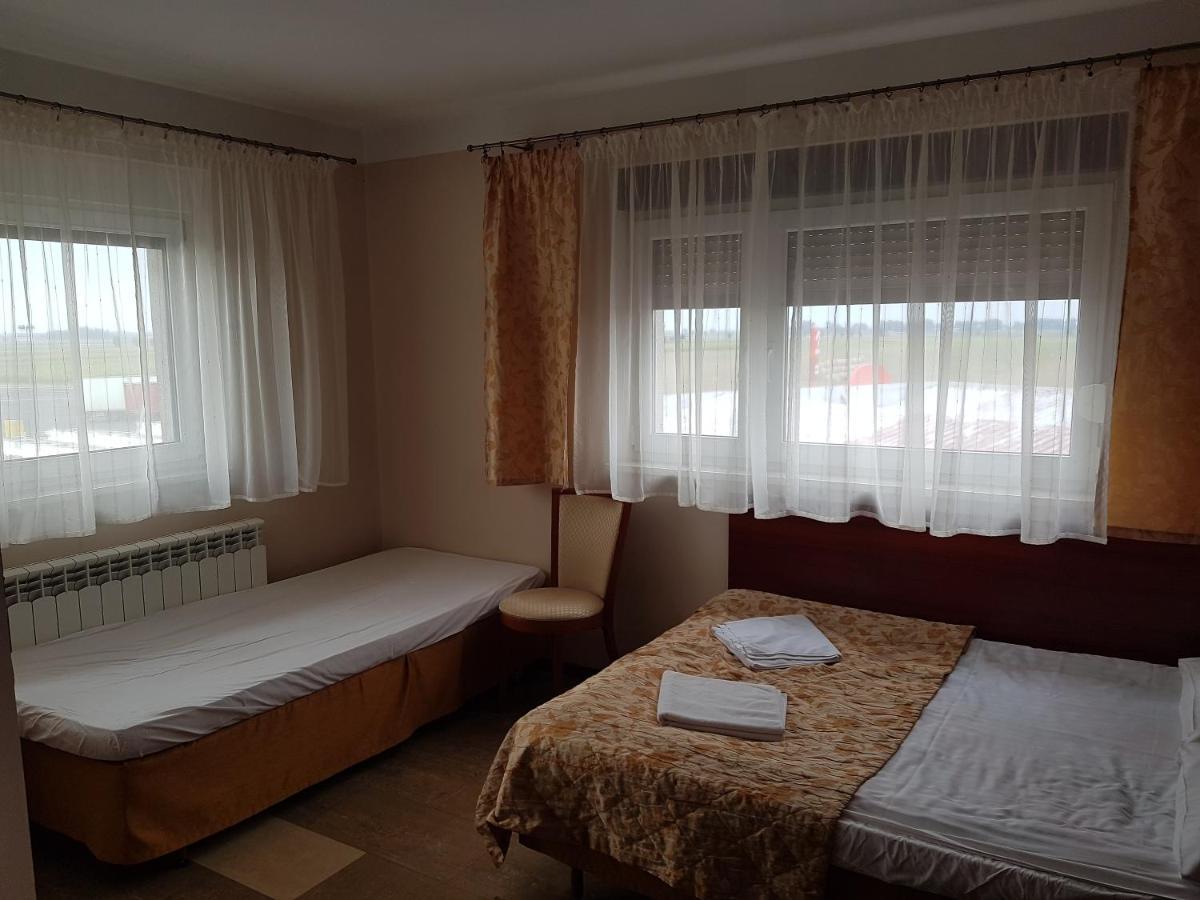 Motel Duet Granowo Dış mekan fotoğraf